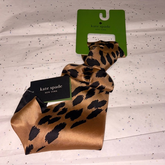 Kate Spade Leopard Print Scarf - Black and Tan - Picture 5 of 6